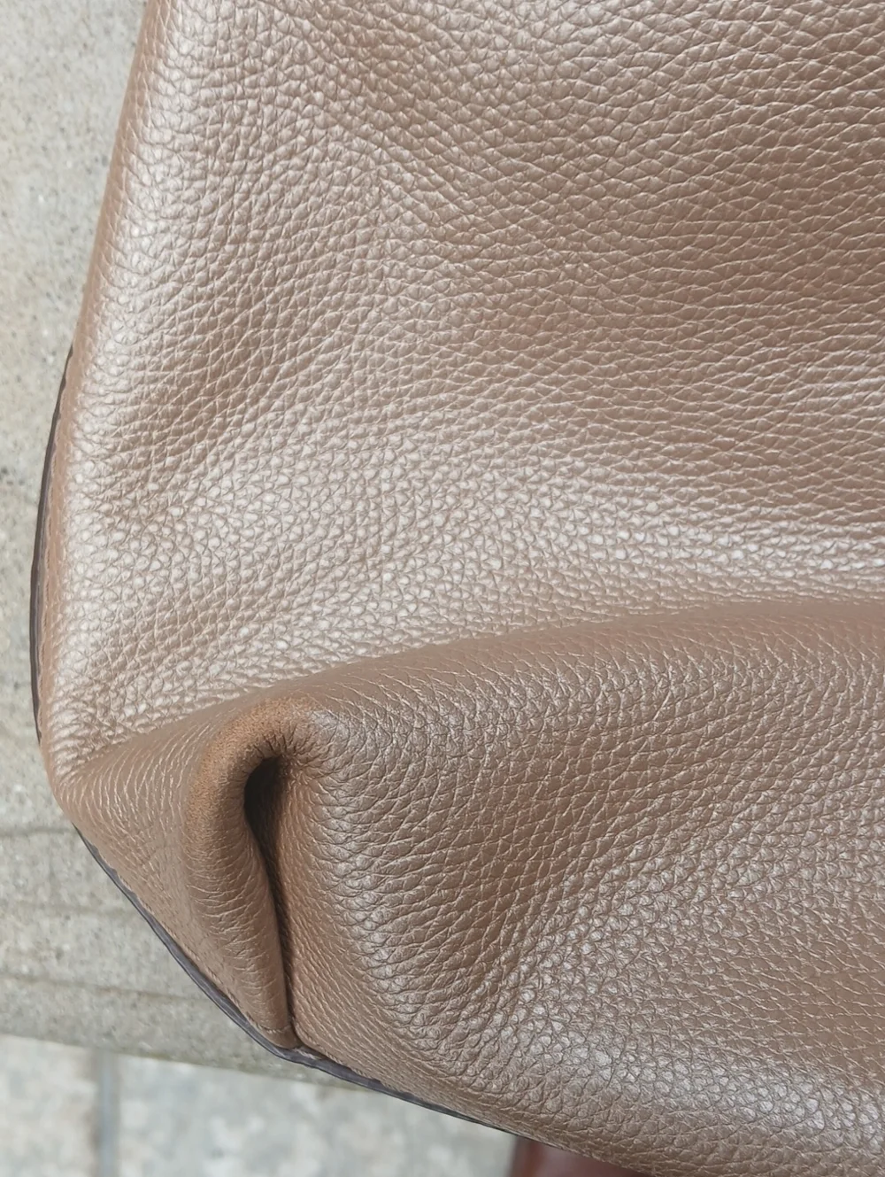 Coach Penelope Pebbled Leather Hobo Bag (Style F16535).